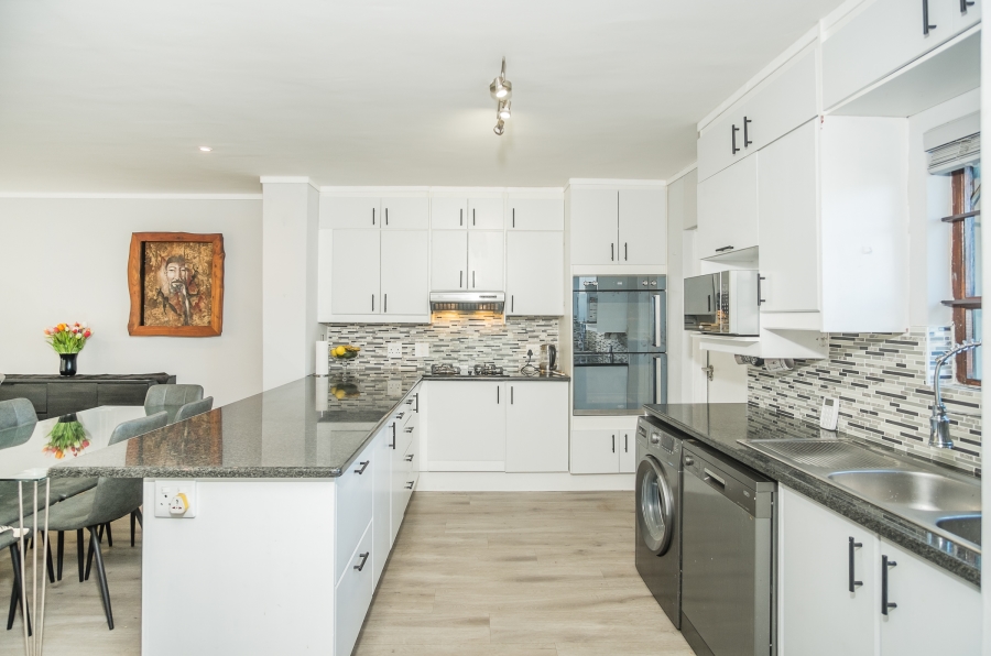 3 Bedroom Property for Sale in Kommetjie Western Cape